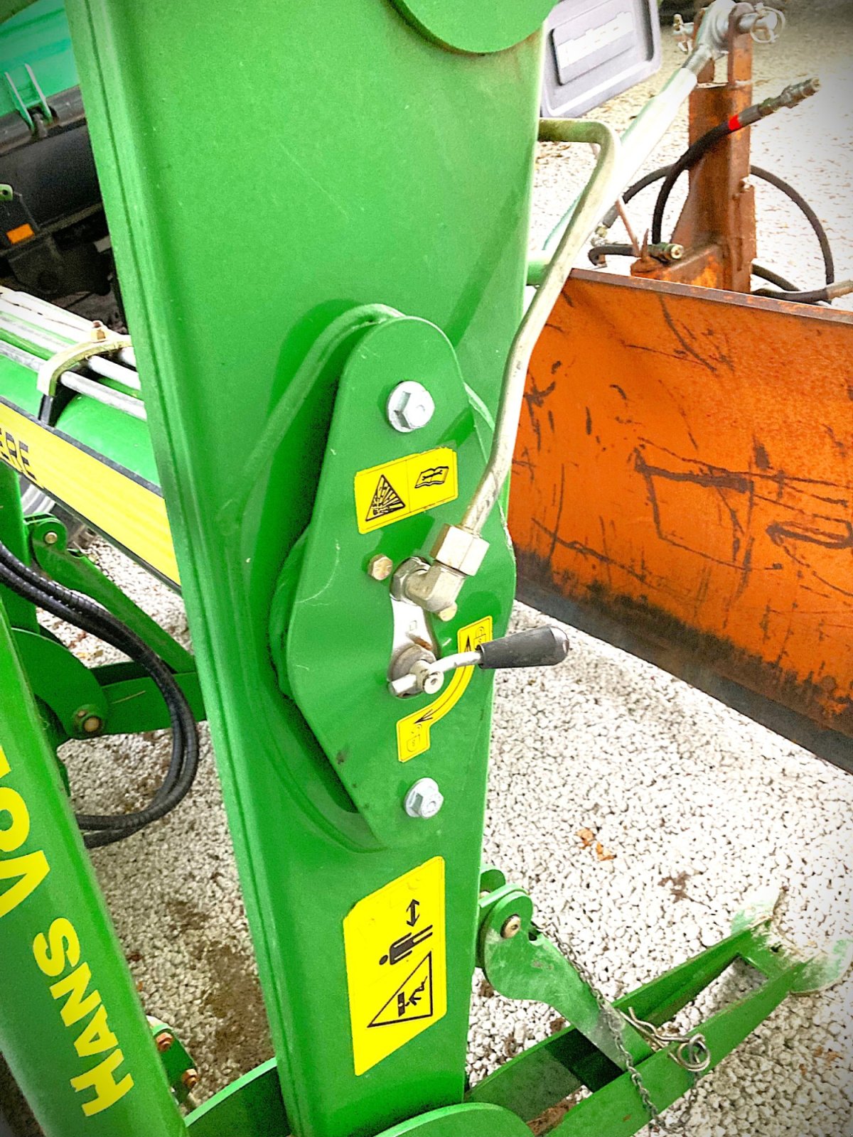 Frontlader des Typs John Deere 533 FRONTLADER, Gebrauchtmaschine in Murnau (Bild 10)