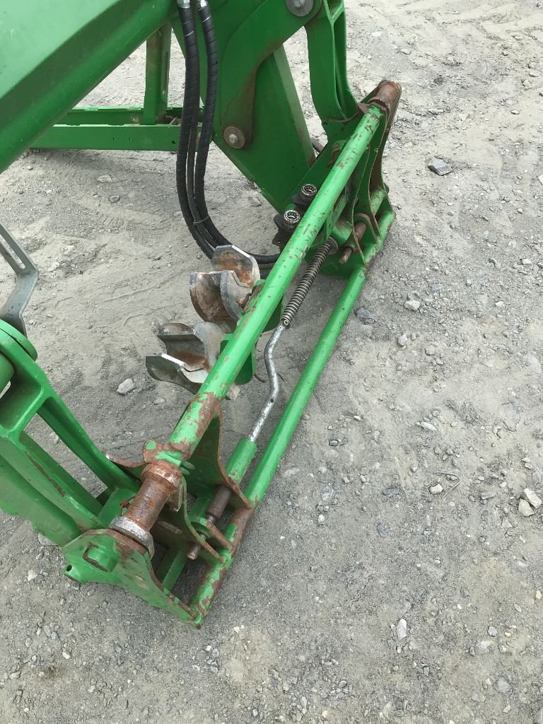 Frontlader du type John Deere 603 R, Gebrauchtmaschine en UZERCHE (Photo 8)