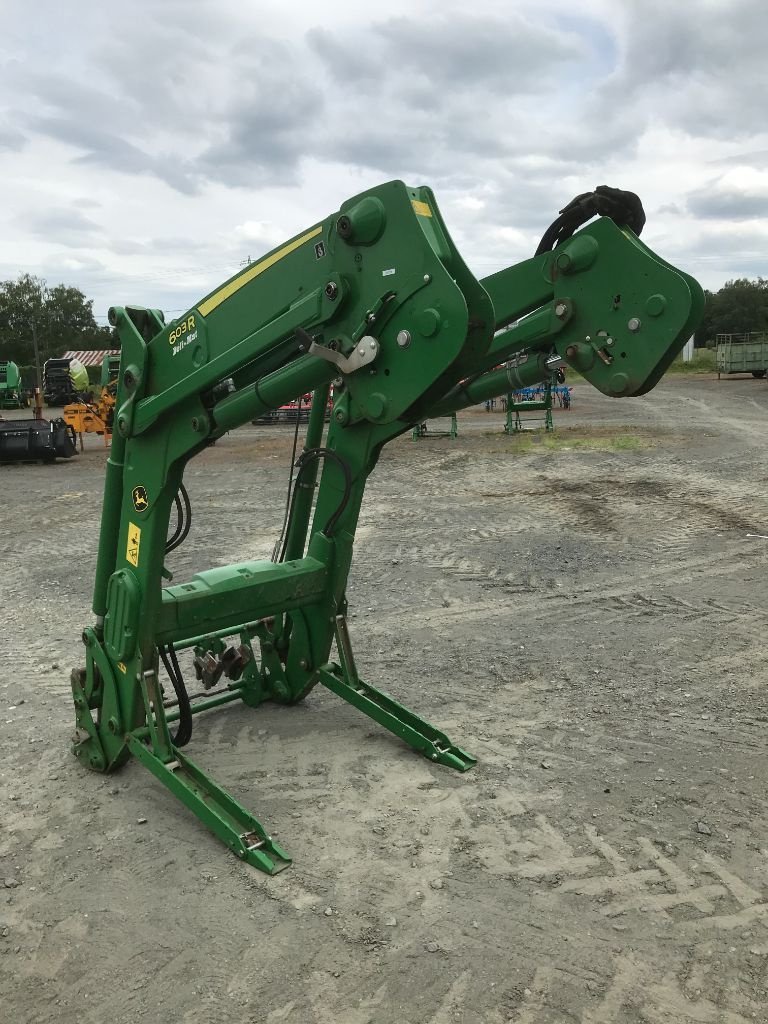 Frontlader du type John Deere 603 R, Gebrauchtmaschine en UZERCHE (Photo 4)
