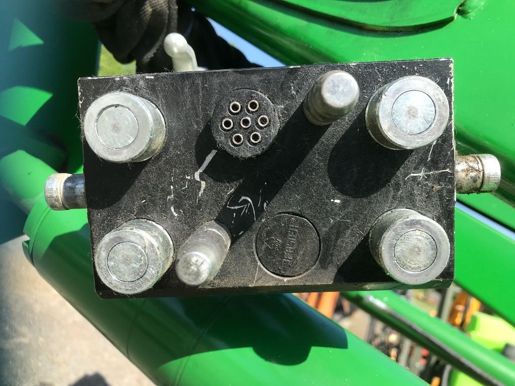 Frontlader a típus John Deere 623 M, Gebrauchtmaschine ekkor: UZERCHE (Kép 5)