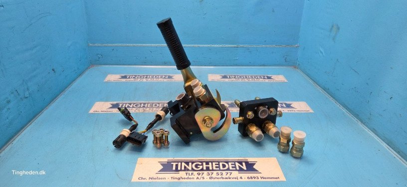 Frontlader of the type John Deere 751, Gebrauchtmaschine in Hemmet (Picture 1)