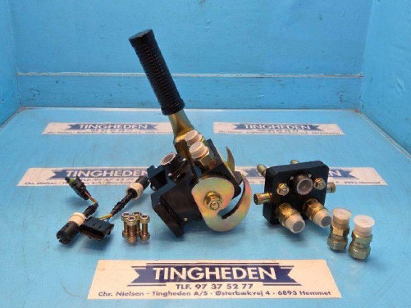 Frontlader des Typs John Deere 751, Gebrauchtmaschine in Hemmet (Bild 1)