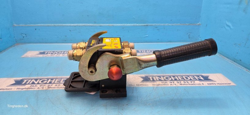 Frontlader of the type John Deere 751, Gebrauchtmaschine in Hemmet (Picture 8)