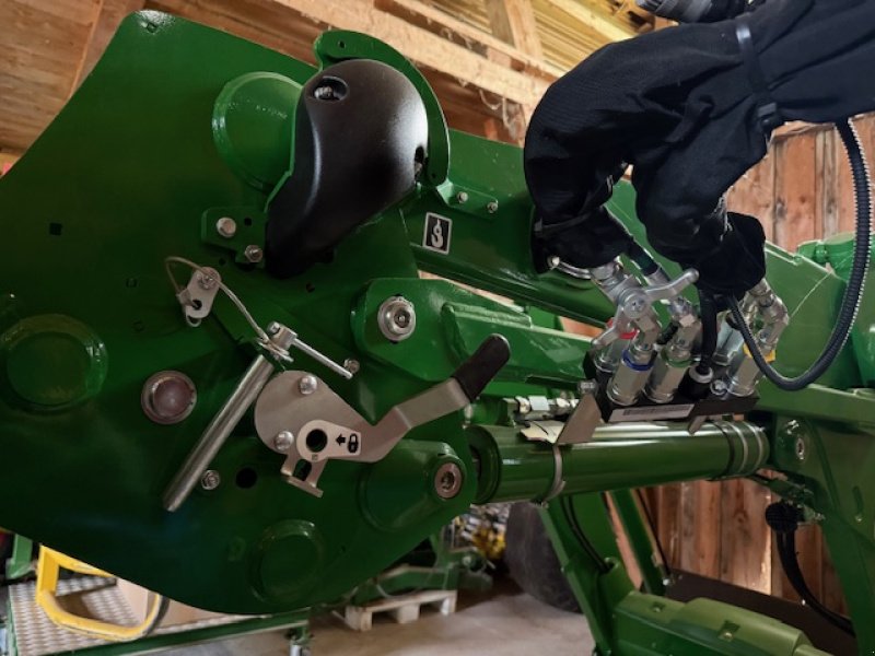 Frontlader del tipo John Deere Frontlader Schwinge 643R, Neumaschine In Schwabmünchen (Immagine 10)