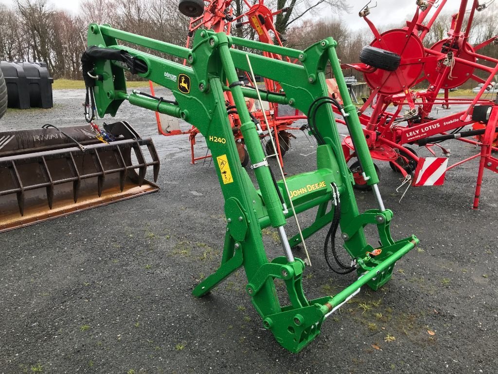 Frontlader типа John Deere H 240 MSL, Gebrauchtmaschine в UZERCHE (Фотография 2)
