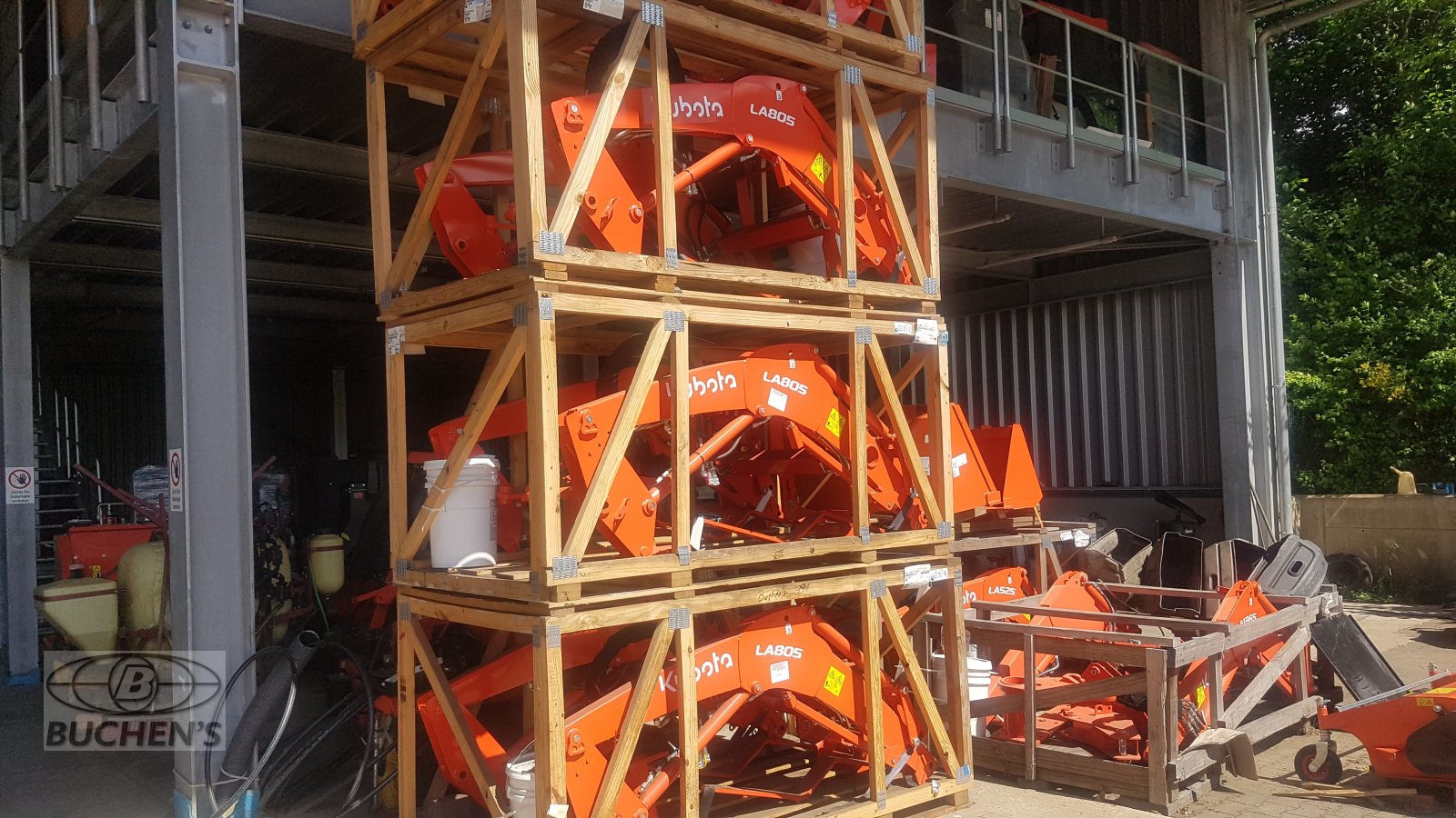 Frontlader des Typs Kubota LA805   L1-452-L2-452, Neumaschine in Olpe (Bild 2)