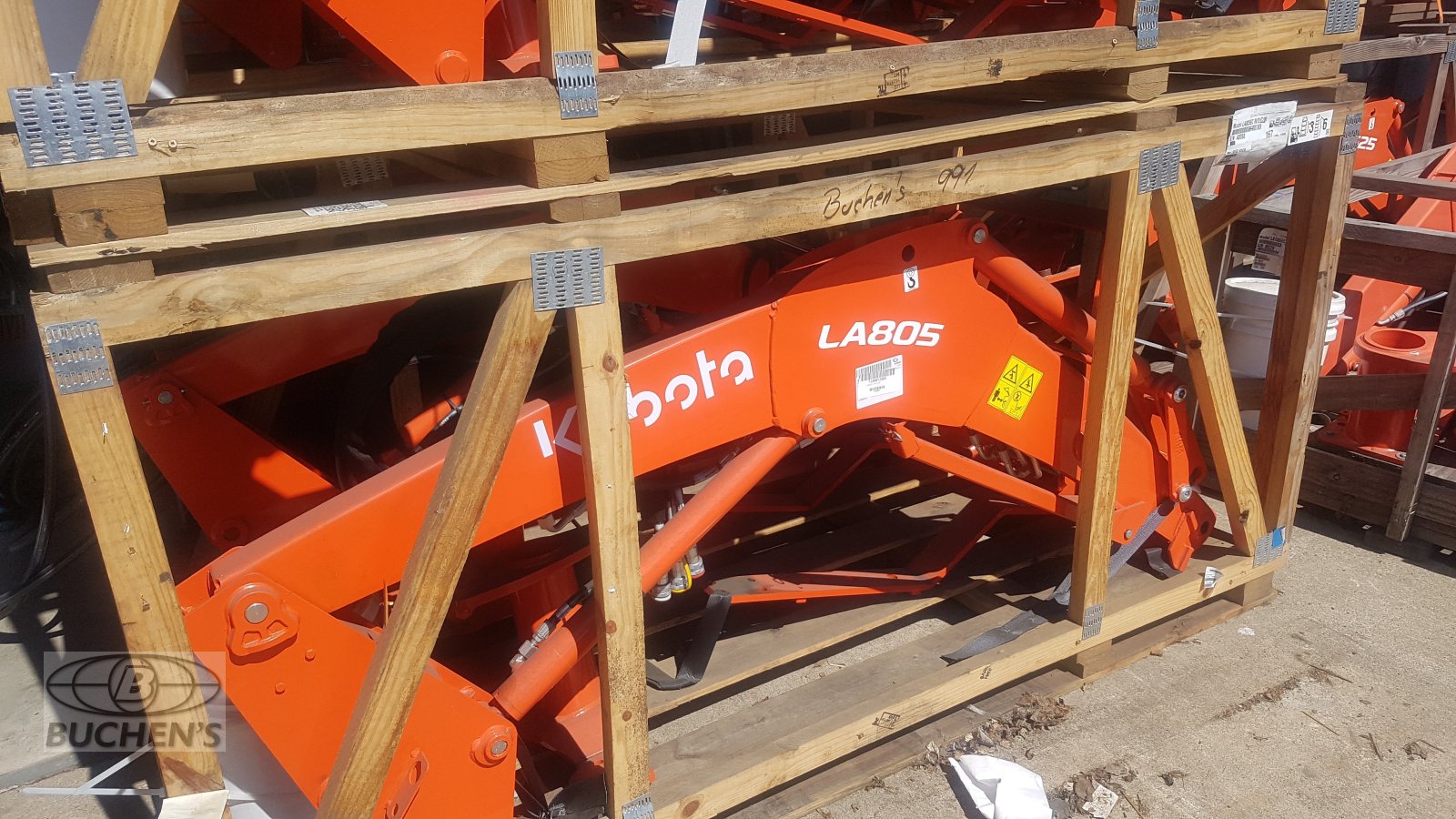 Frontlader des Typs Kubota LA805   L1-452-L2-452, Neumaschine in Olpe (Bild 3)