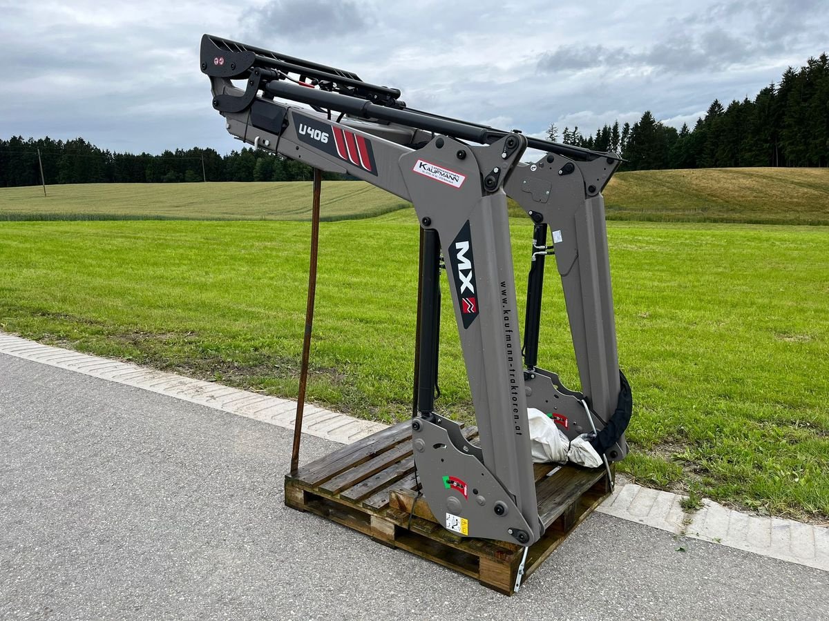 Frontlader of the type Mailleux U 406 für MF 5608, 5609, 5610, Neumaschine in NATTERNBACH (Picture 1)