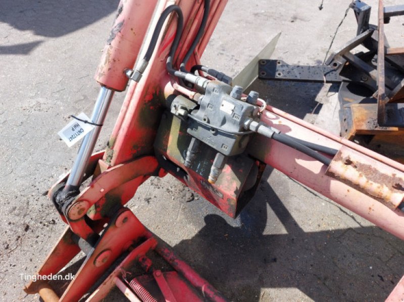 Frontlader of the type Massey Ferguson 6465, Gebrauchtmaschine in Hemmet (Picture 16)