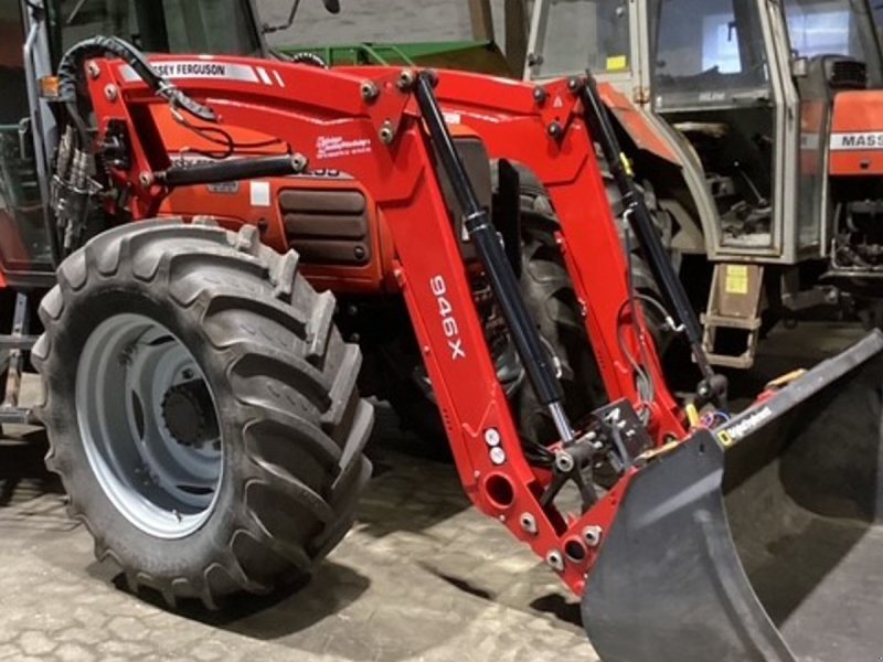 Frontlader van het type Massey Ferguson 946 X, Gebrauchtmaschine in Ringe (Foto 1)