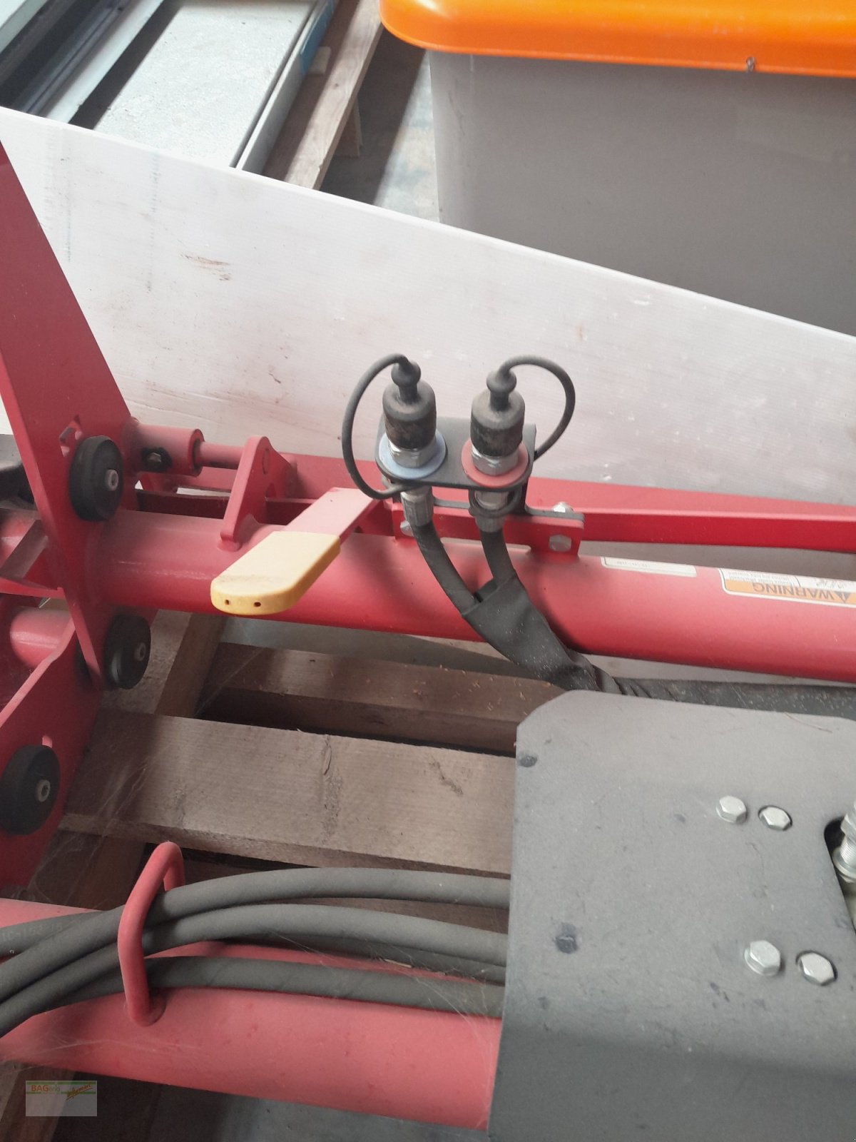 Frontlader Türe ait Massey Ferguson Frontladerschwinge, Neumaschine içinde Bad Mergentheim (resim 2)