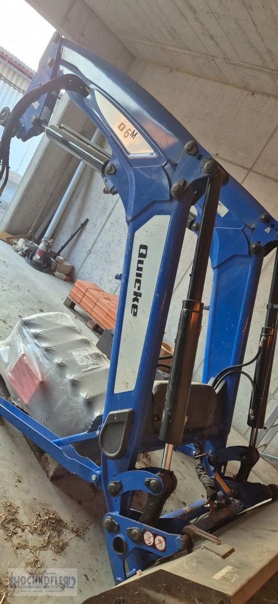 Frontlader van het type Quicke Q 6 M Schwinge, Gebrauchtmaschine in Wies (Foto 2)