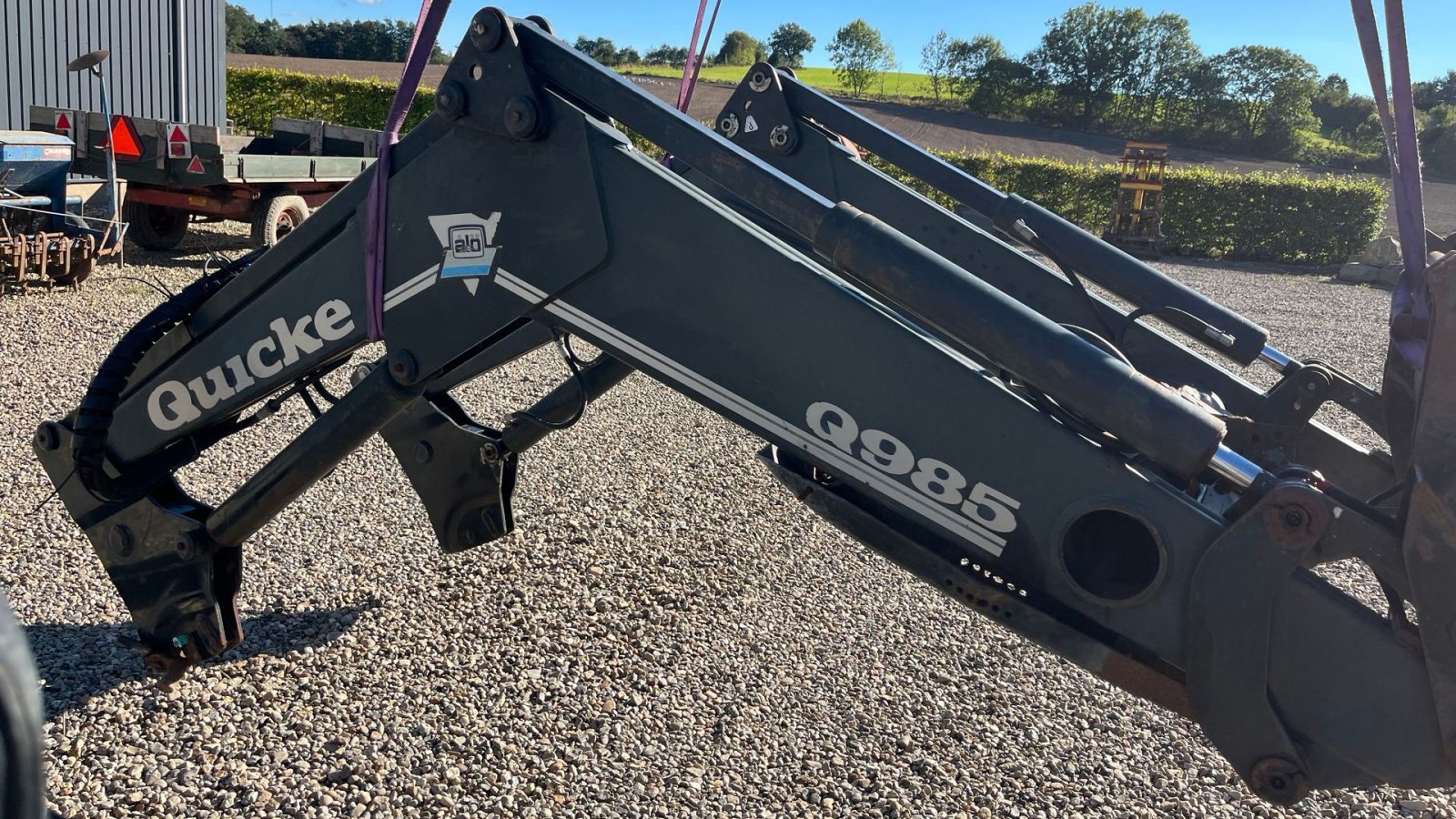 Frontlader of the type Quicke Q985 Til mellem str traktor, vanger til NH T6080 have, Gebrauchtmaschine in Vejle (Picture 2)