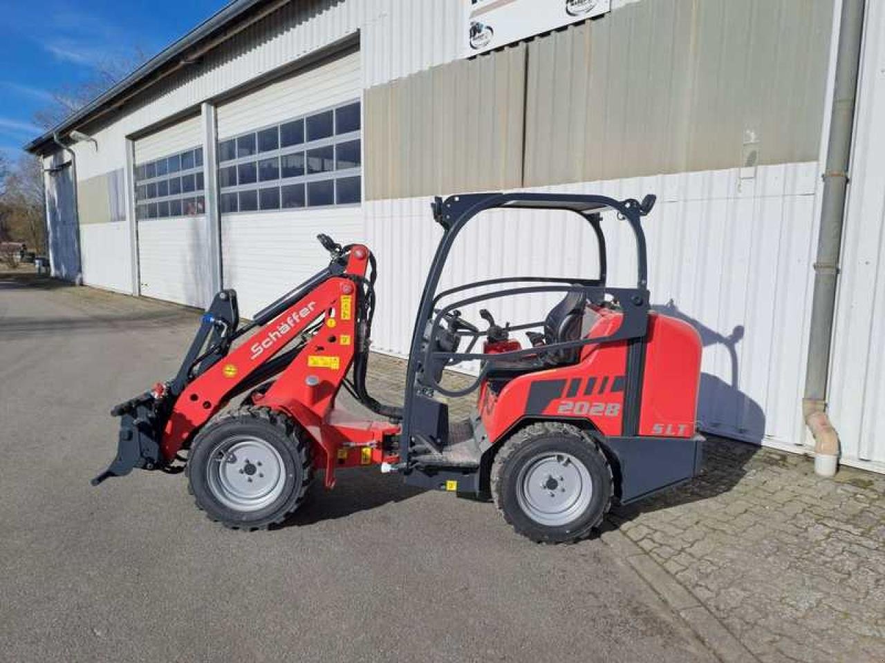 Frontlader des Typs Schäffer 2028 SLT, Neumaschine in Vehlow (Bild 4)