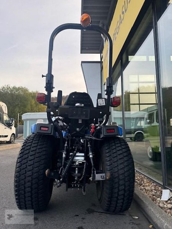 Frontlader des Typs Solis 26 HST M5 4WD Kompaktschlepper Traktor Trecker Frontlader, Gebrauchtmaschine in Gevelsberg (Bild 4)