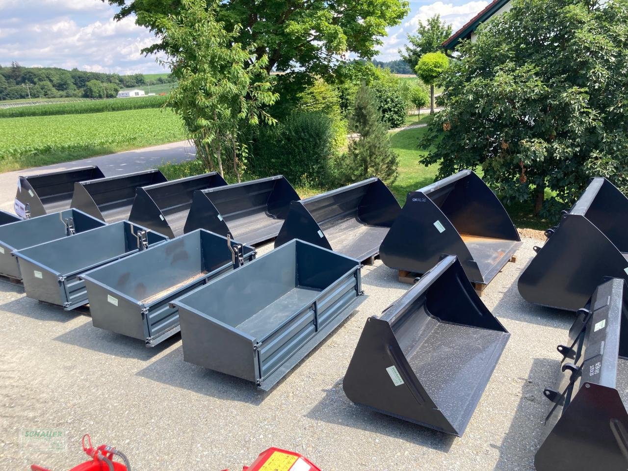 Frontlader of the type Sonstige AROS Frontladerschaufel - Zentrum Geiselhöring, alle Größen lagernd, Neumaschine in Geiselhöring (Picture 19)