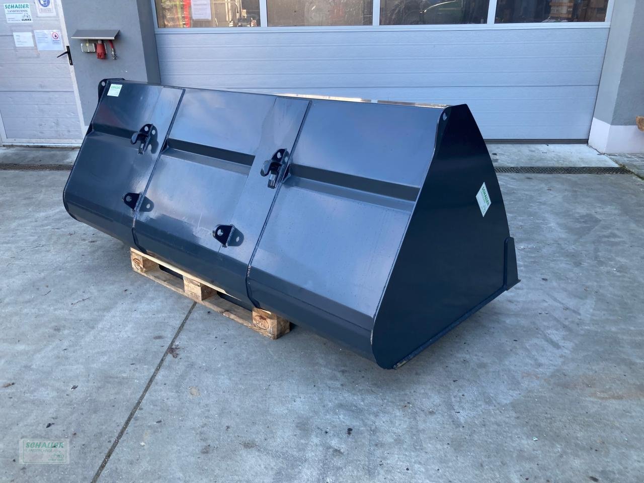 Frontlader des Typs Sonstige AROS Großraumschaufel FLXL, Breite 1,80-2,50m, Euroaufnahme, Hackschnitzelschaufel, Neumaschine in Geiselhöring (Bild 7)