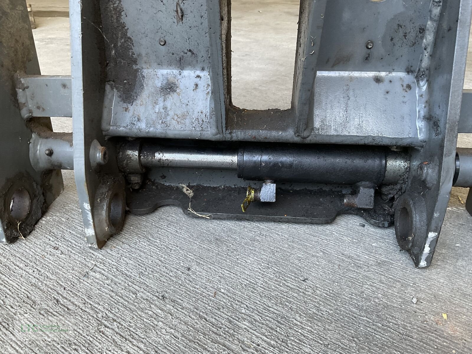 Frontlader of the type Sonstige Aufnahme Hydraulisch, Vorführmaschine in Redlham (Picture 10)