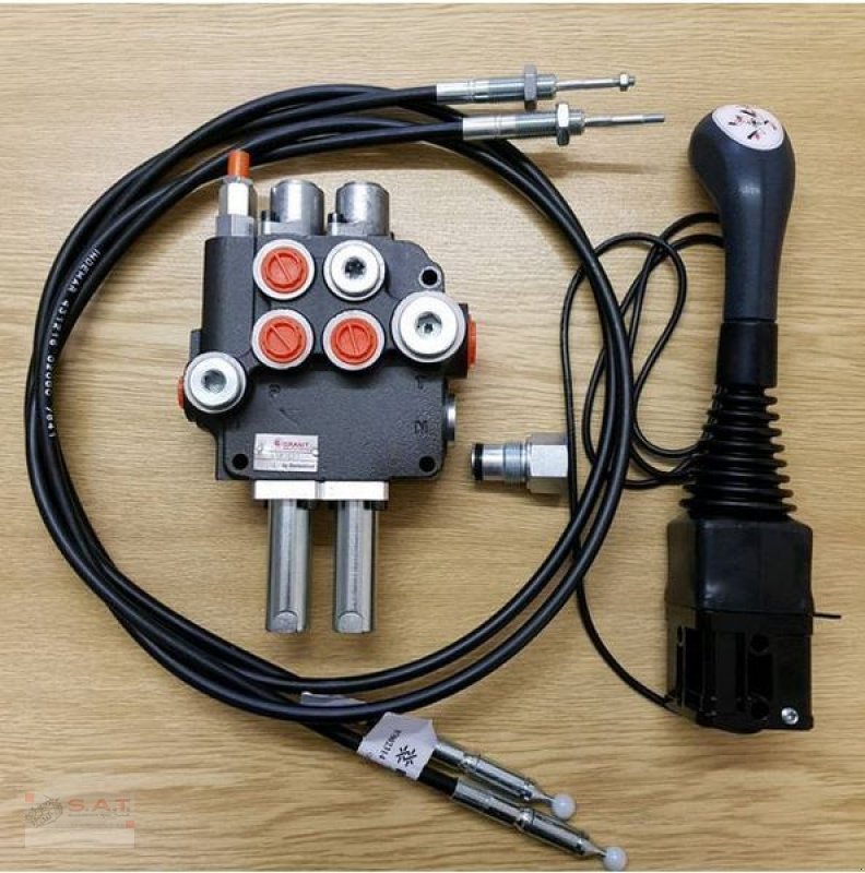 Frontlader of the type Sonstige Frontladerventile 40-80-90 Liter-El. prop, Neumaschine in Eberschwang (Picture 1)