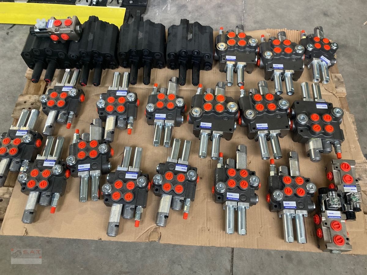 Frontlader of the type Sonstige Frontladerventile 40-80-90 Liter-El. prop, Neumaschine in Eberschwang (Picture 7)