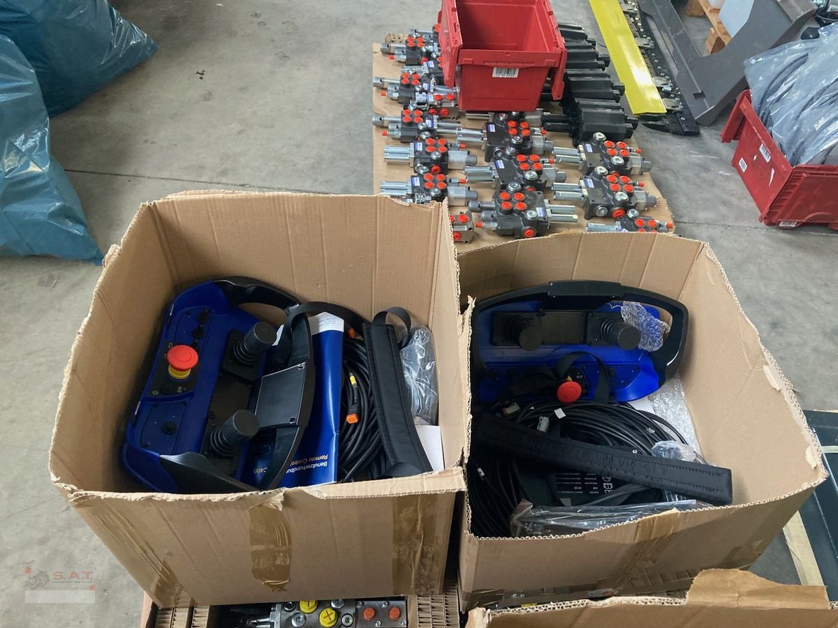 Frontlader of the type Sonstige Frontladerventile 40-80-90 Liter-El. prop, Neumaschine in Eberschwang (Picture 12)