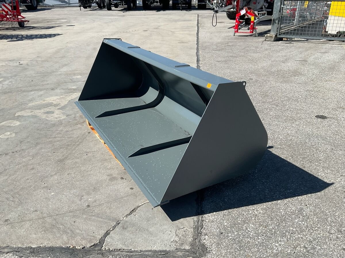 Frontlader des Typs Sonstige Leichtgutschaufel 2400, Neumaschine in Zwettl (Bild 1)