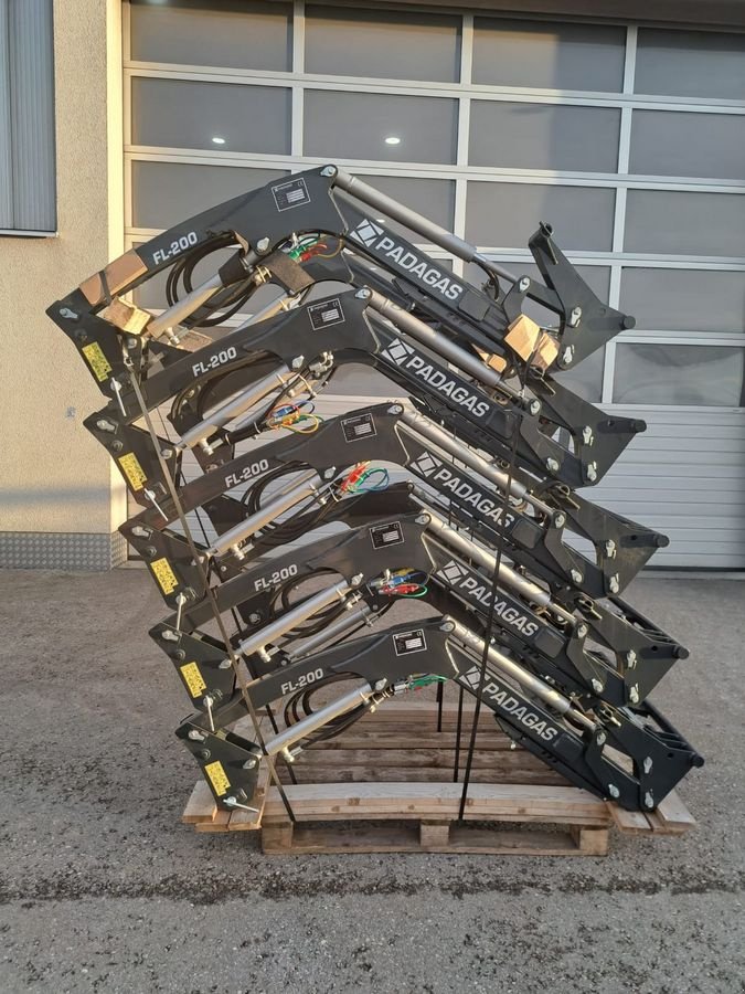 Frontlader of the type Sonstige PADAGAS FL-200S2, Neumaschine in NATTERNBACH (Picture 17)