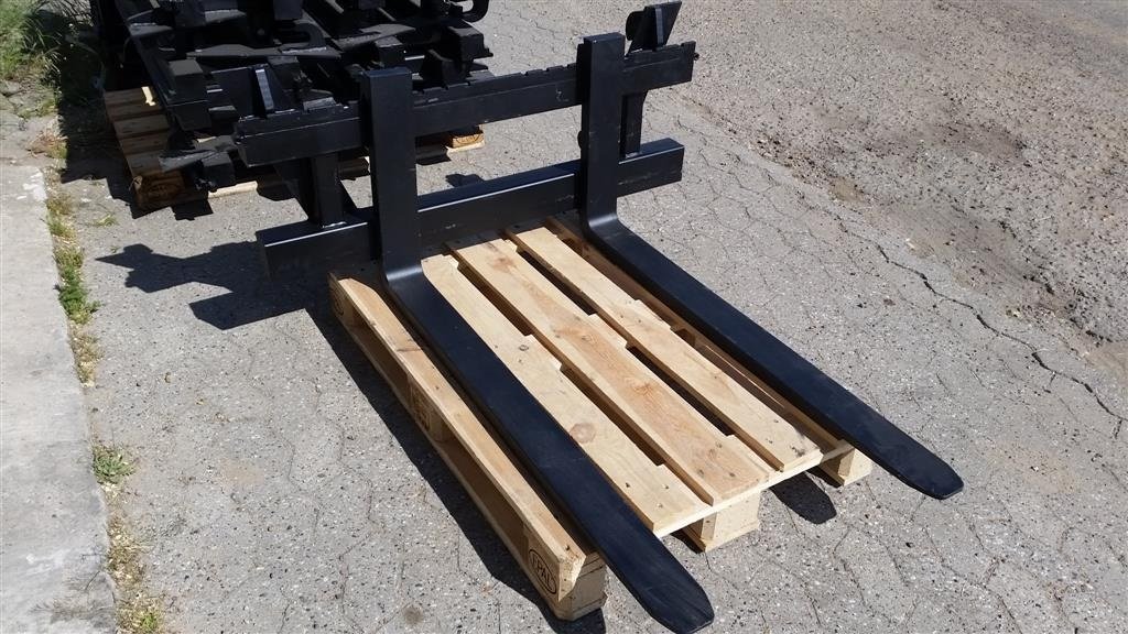 Frontlader des Typs Sonstige Pallegafler 2500 kg EURO eller Trima/SMS, Gebrauchtmaschine in Bjerringbro (Bild 1)