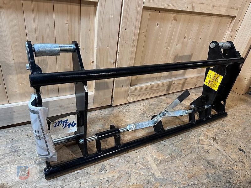 Frontlader of the type Sonstige Schnellwechselrahmen EURO Aufnahme Frontlader, Gebrauchtmaschine in Fitzen (Picture 2)