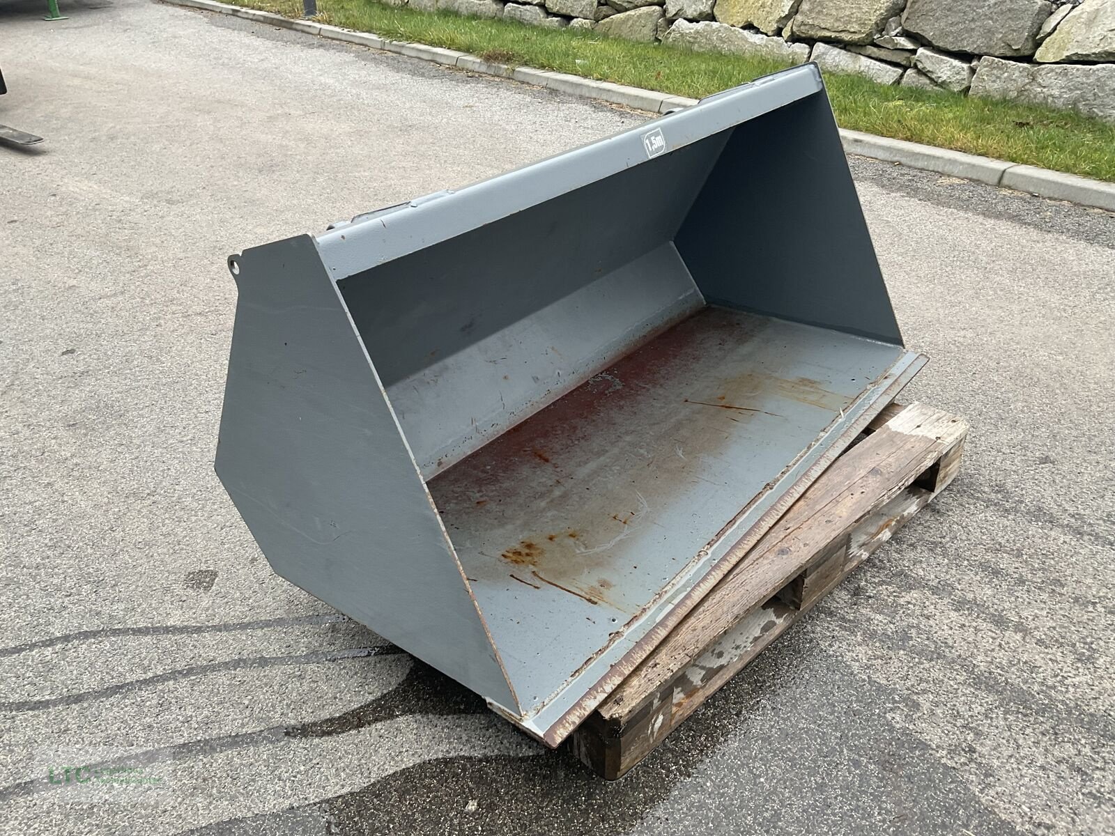 Frontlader van het type Sonstige Universalschaufel 1,5 Meter, Neumaschine in Redlham (Foto 2)