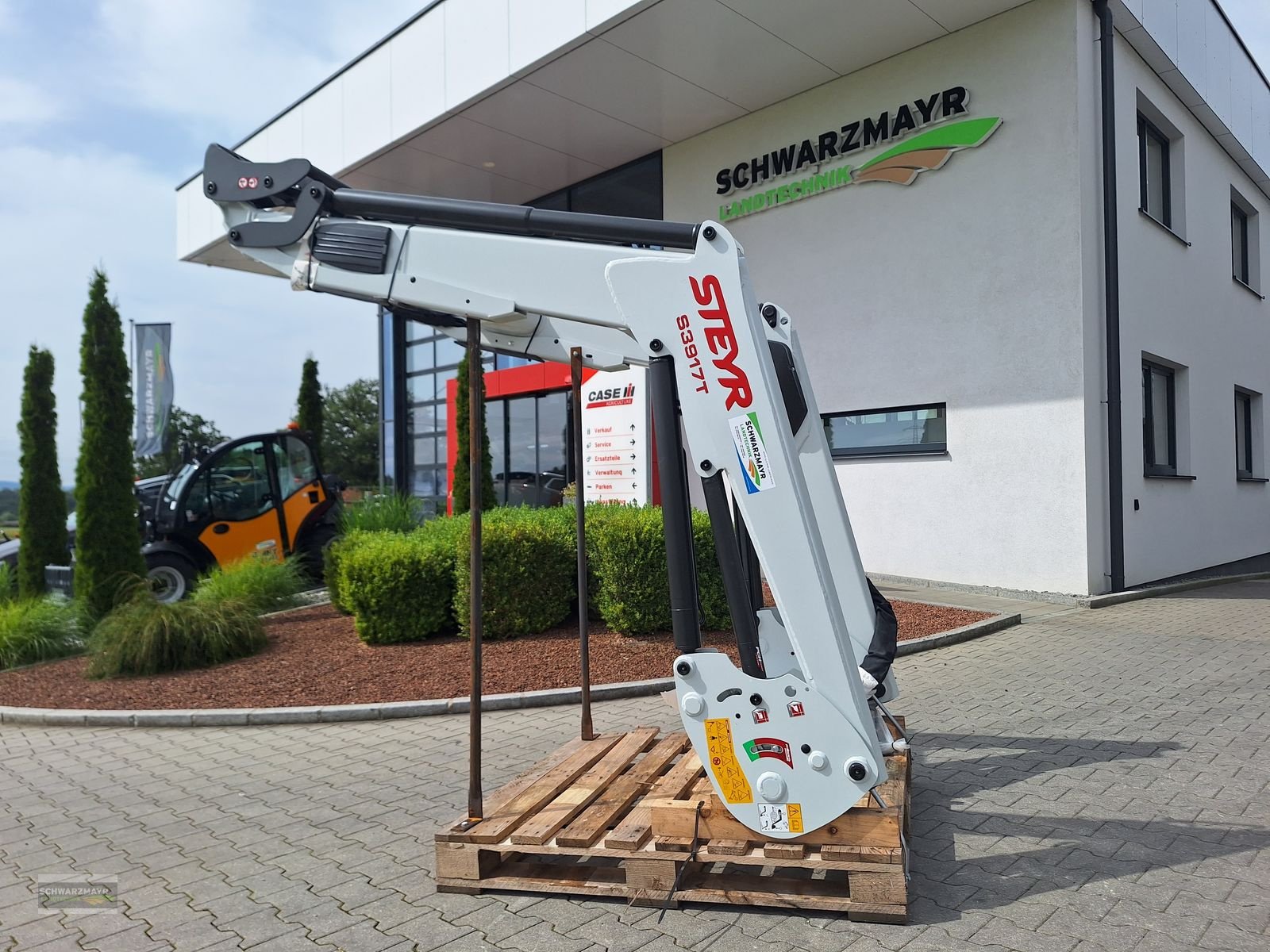 Frontlader of the type Steyr S3917T, Neumaschine in Aurolzmünster (Picture 15)