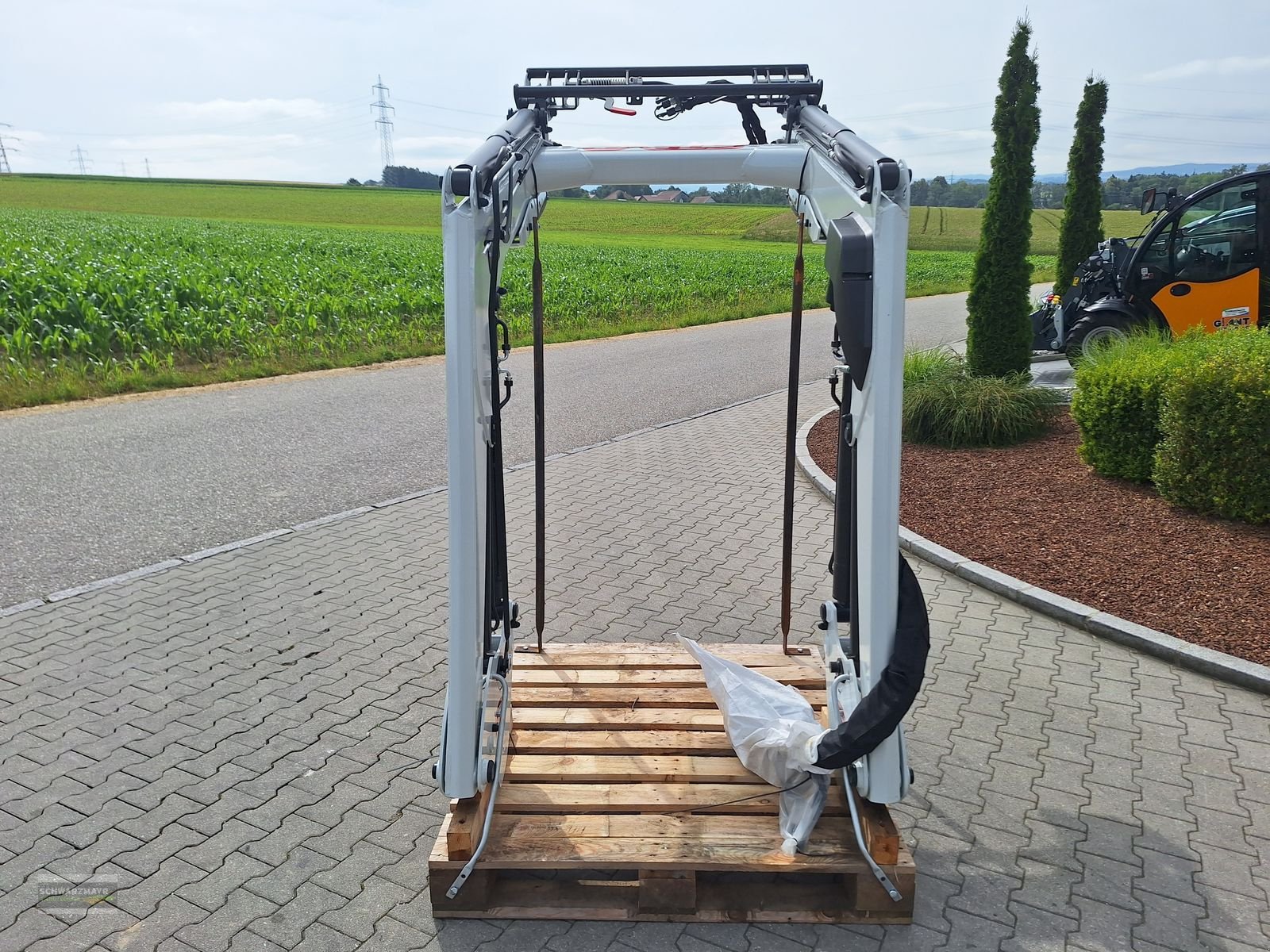 Frontlader of the type Steyr S3917T, Neumaschine in Aurolzmünster (Picture 22)