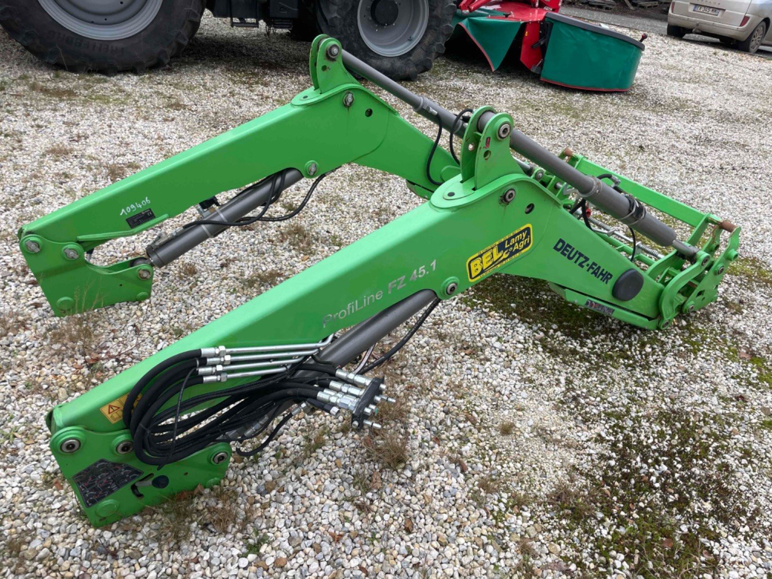 Frontlader des Typs Stoll Chargeur frontal FZ451 1100 mm Stoll, Gebrauchtmaschine in SAINT CLAIR SUR ELLE (Bild 1)