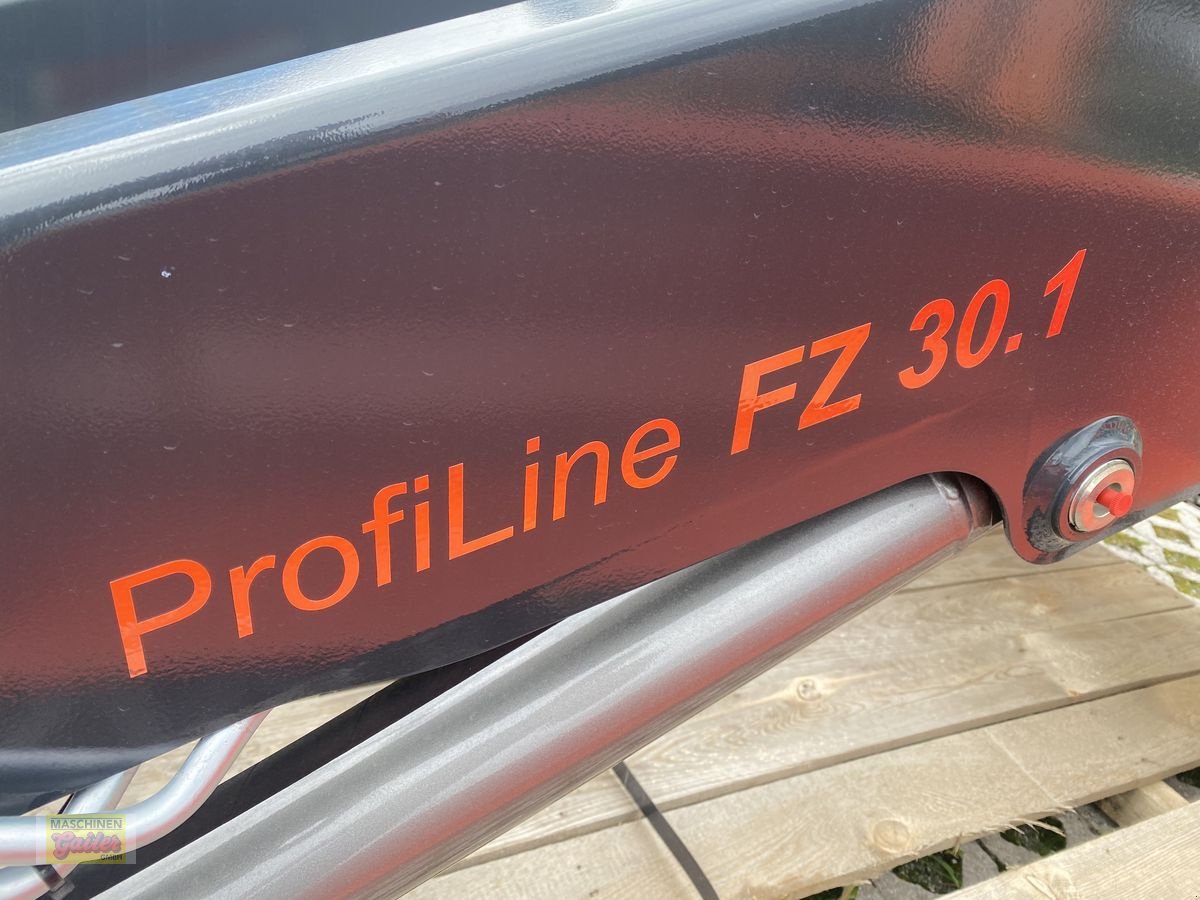 Frontlader des Typs Stoll FZ 30.1 mit Euroaufnahme, Neumaschine in Kötschach (Bild 7)