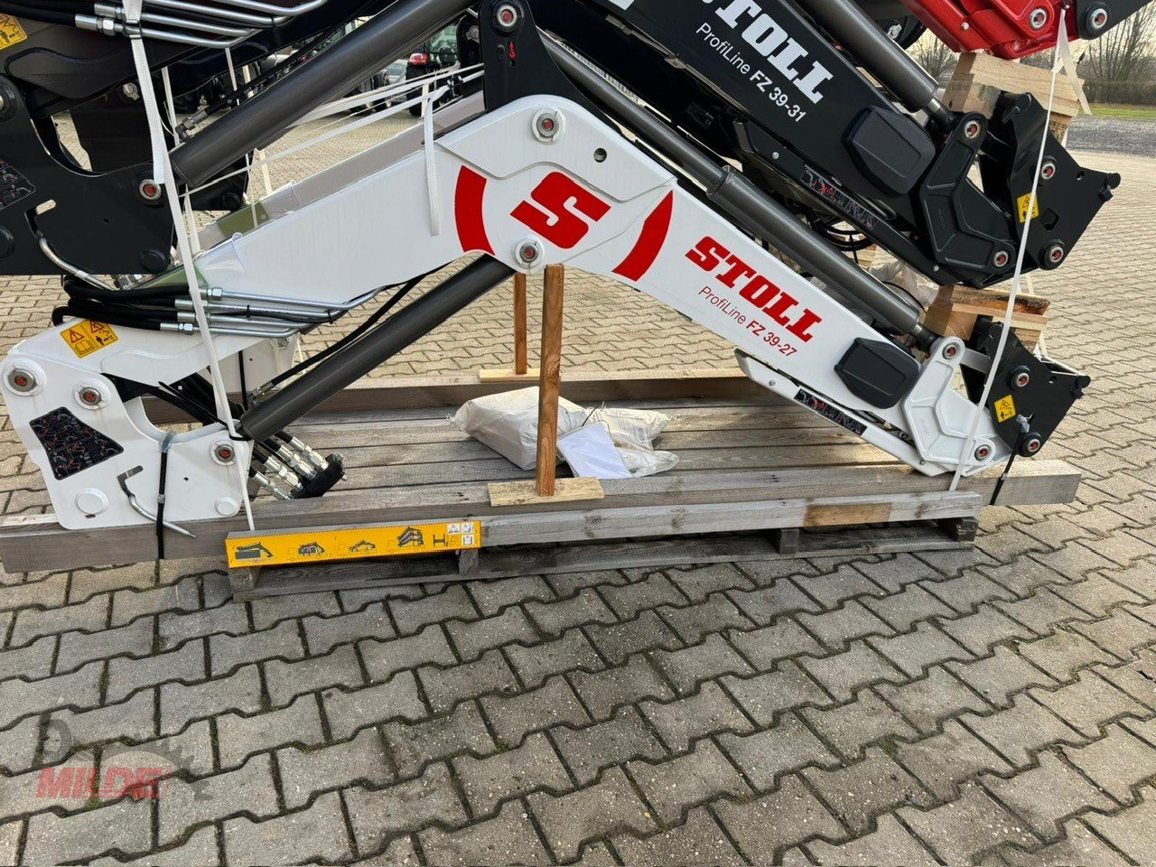 Frontlader tip Stoll FZ 39 - 27 "Lamorghini weiß", Neumaschine in Elsteraue-Bornitz (Poză 1)