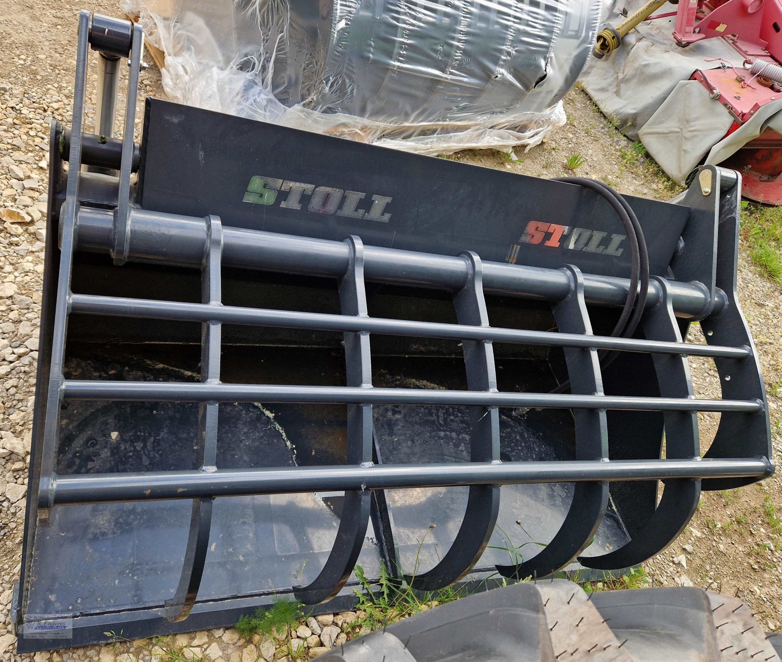 Frontlader des Typs Stoll Greifschaufel 1,80m, Neumaschine in Weiltingen (Bild 1)