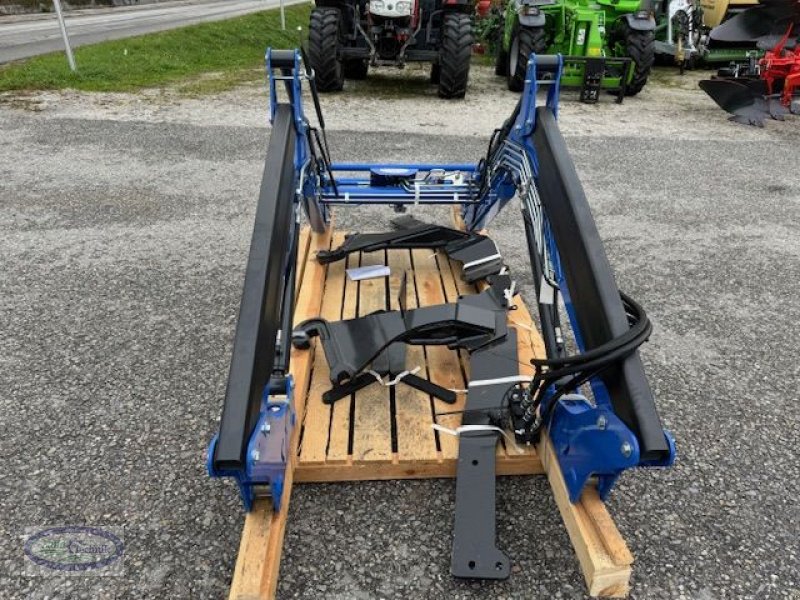 Frontlader of the type Stoll New Holland T4, Neumaschine in Münzkirchen (Picture 8)