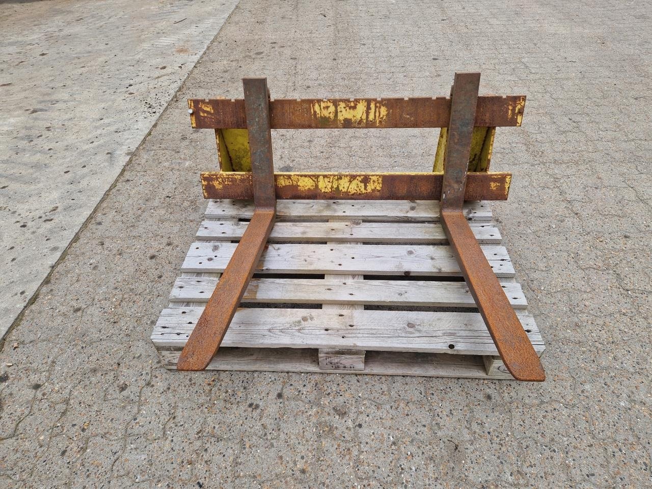 Frontlader des Typs Stoll PALLEGAFLER MED EURO, Gebrauchtmaschine in Jelling (Bild 2)