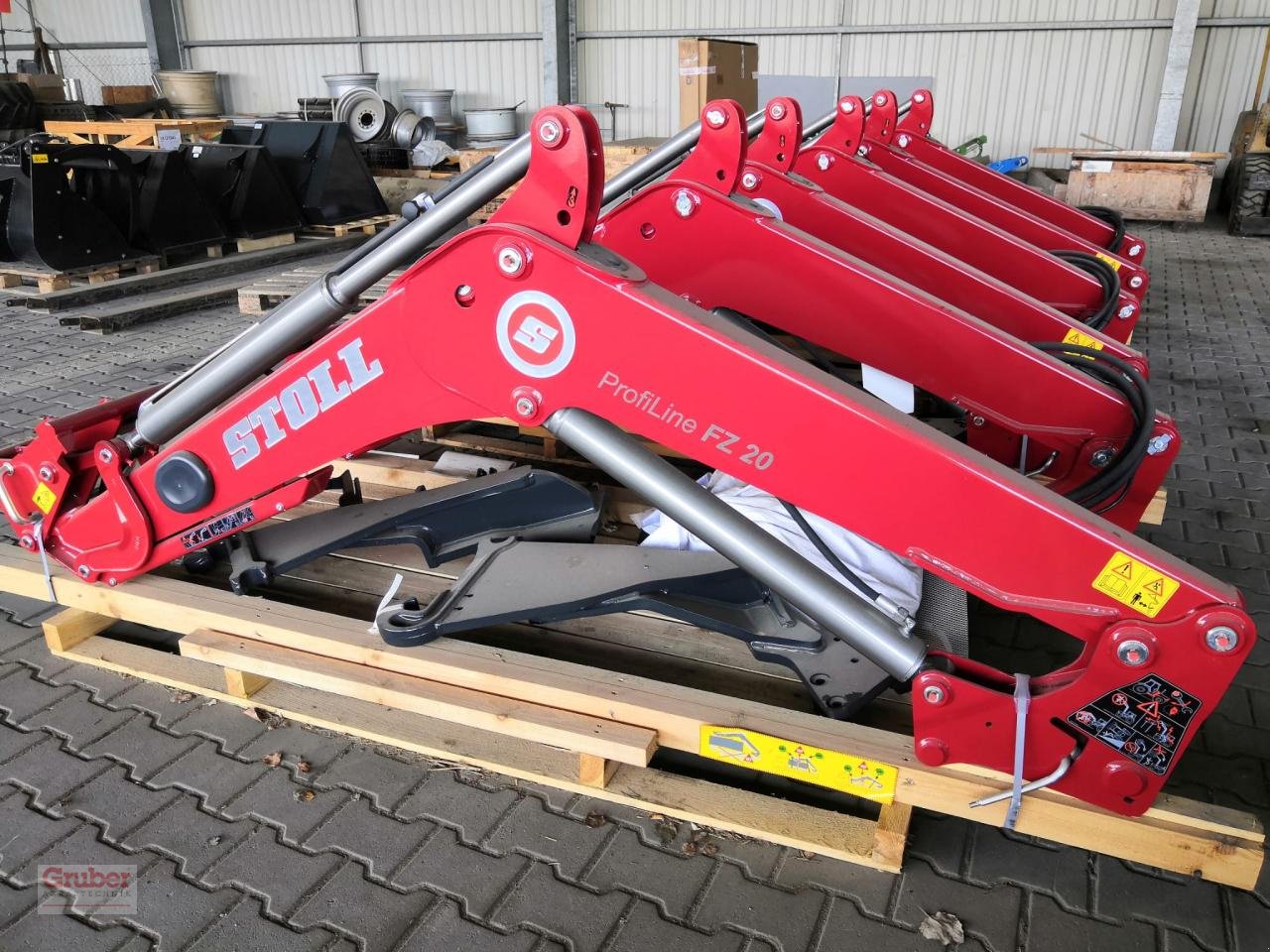 Frontlader of the type Stoll Profiline FZ 20, Neumaschine in Elsnig (Picture 2)