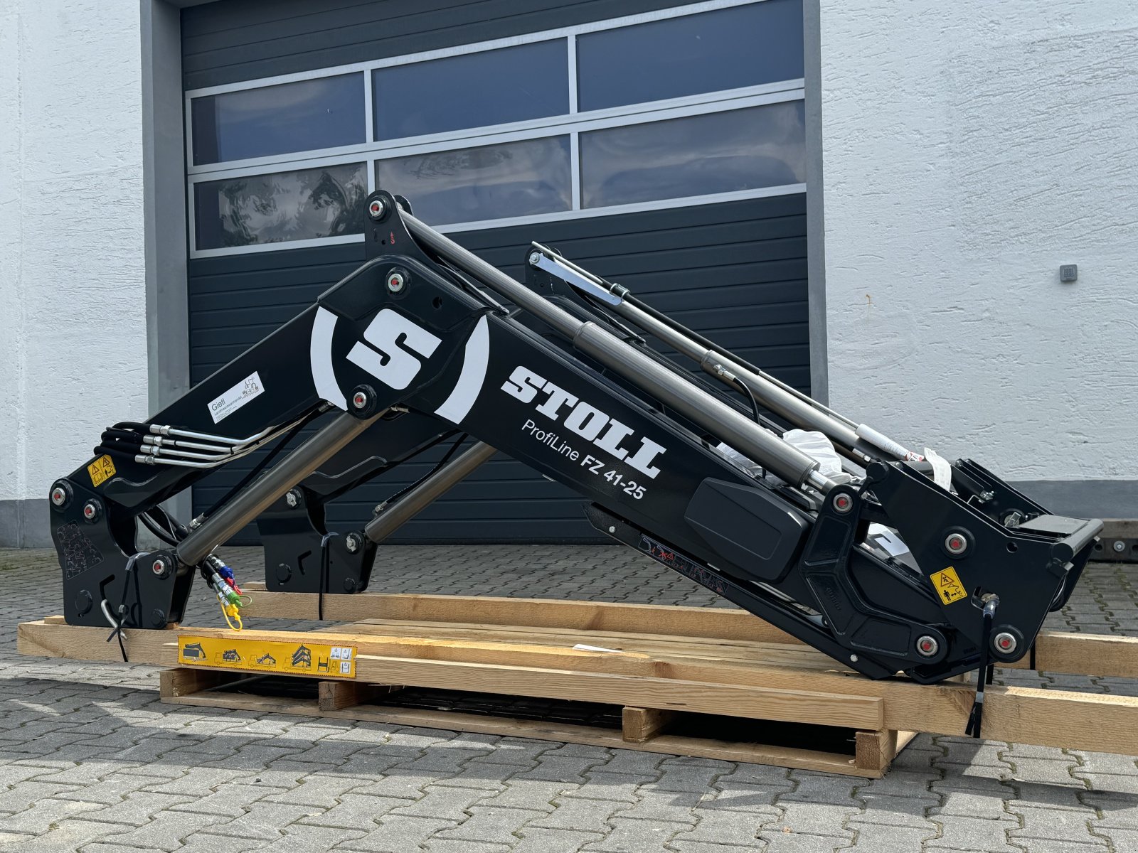 Frontlader of the type Stoll Profiline FZ 41-25, Neumaschine in Bogen (Picture 9)