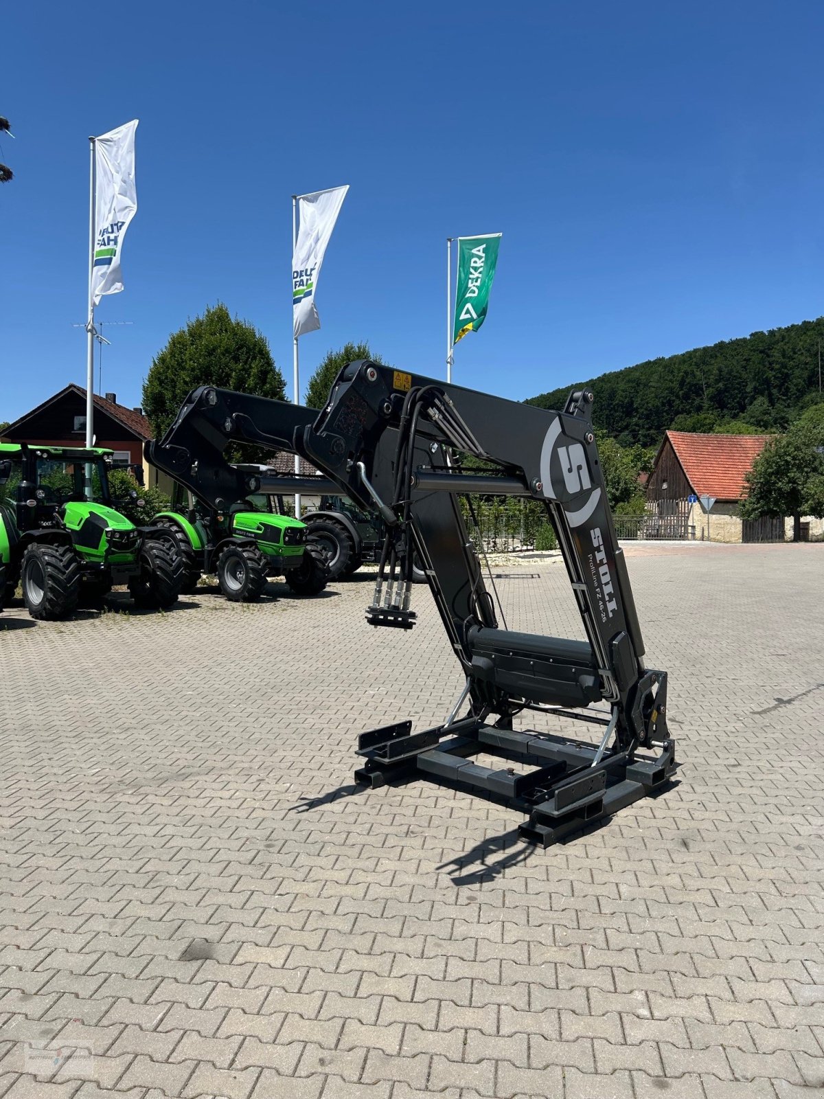 Frontlader of the type Stoll Profiline FZ 46-26, Neumaschine in Treuchtlingen (Picture 3)