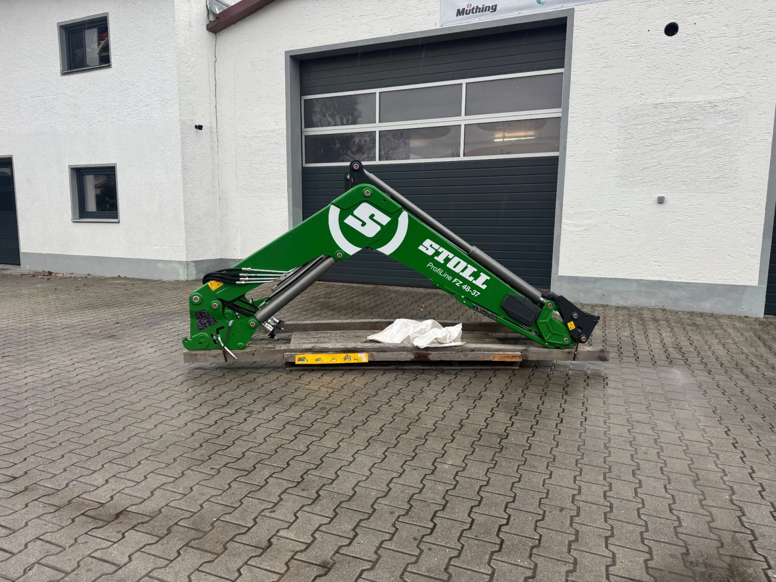 Frontlader des Typs Stoll Profiline FZ 48-37.1 / Alte FZ 80 Sonderpreis, Neumaschine in Bogen (Bild 10)