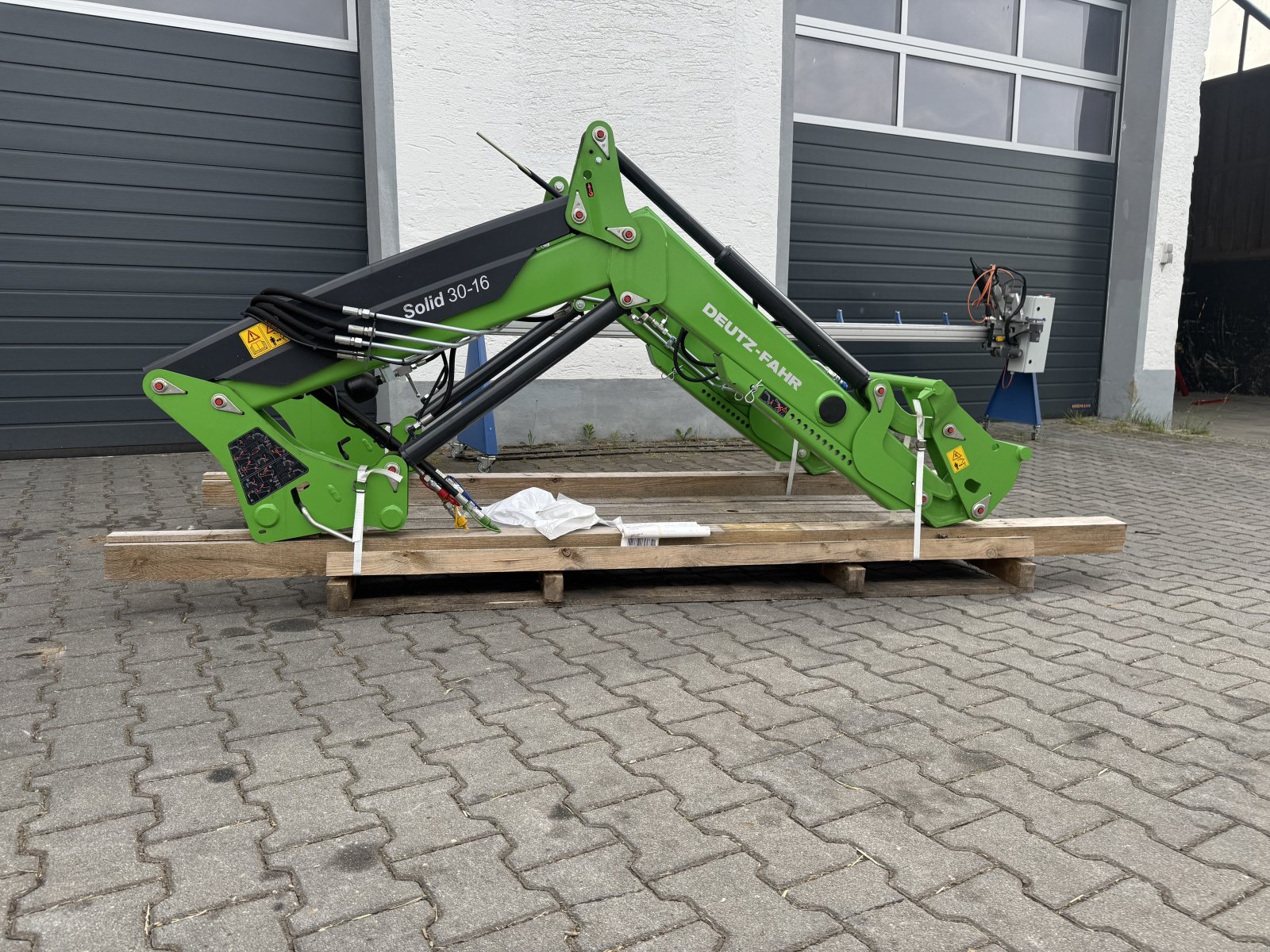 Frontlader tip Stoll Solid 30-16 P Sonderpreis da Falsch-Lieferung, Neumaschine in Bogen (Poză 1)