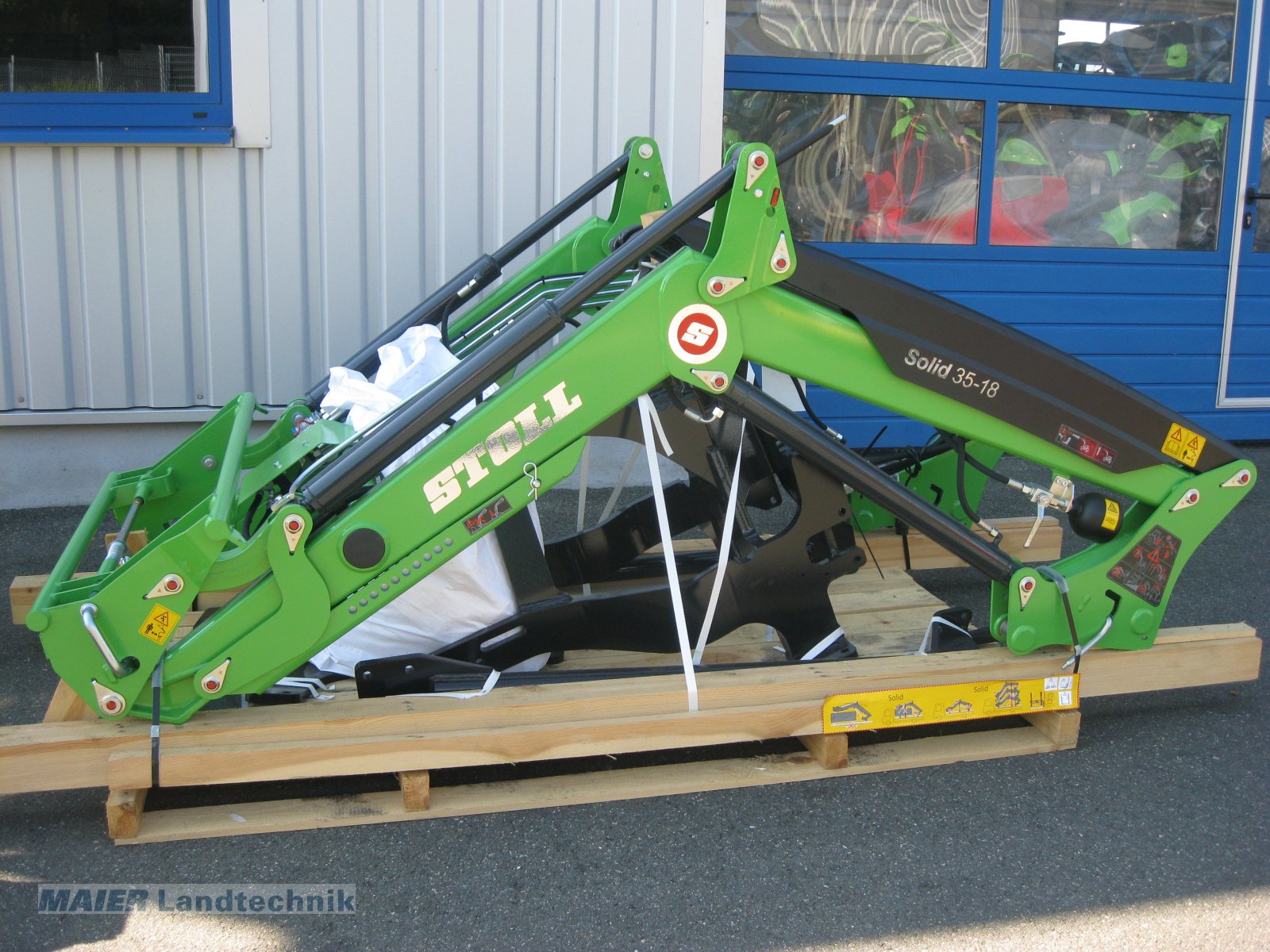 Frontlader of the type Stoll Solid 35- 18 P, Neumaschine in Dieterskirchen (Picture 1)