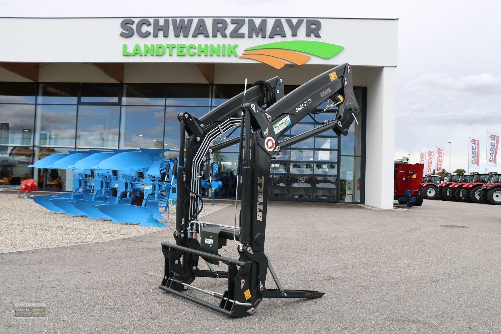 Frontlader of the type Stoll Solid 35-18.1 P, Neumaschine in Gampern (Picture 1)