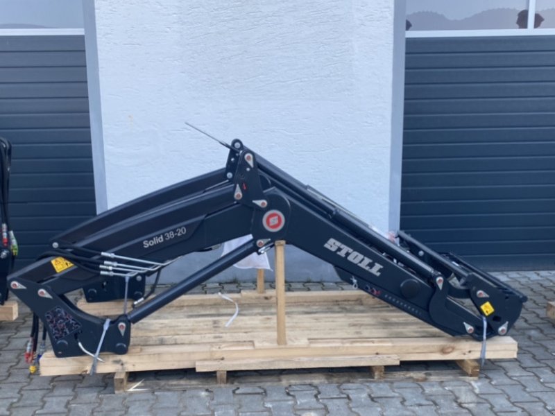 Stoll Solid 38-20 P, Neumaschine (Bild 1) Frontlader des Typs Stoll Solid 38-20 P, Neumaschine in Bogen (Bild 1)