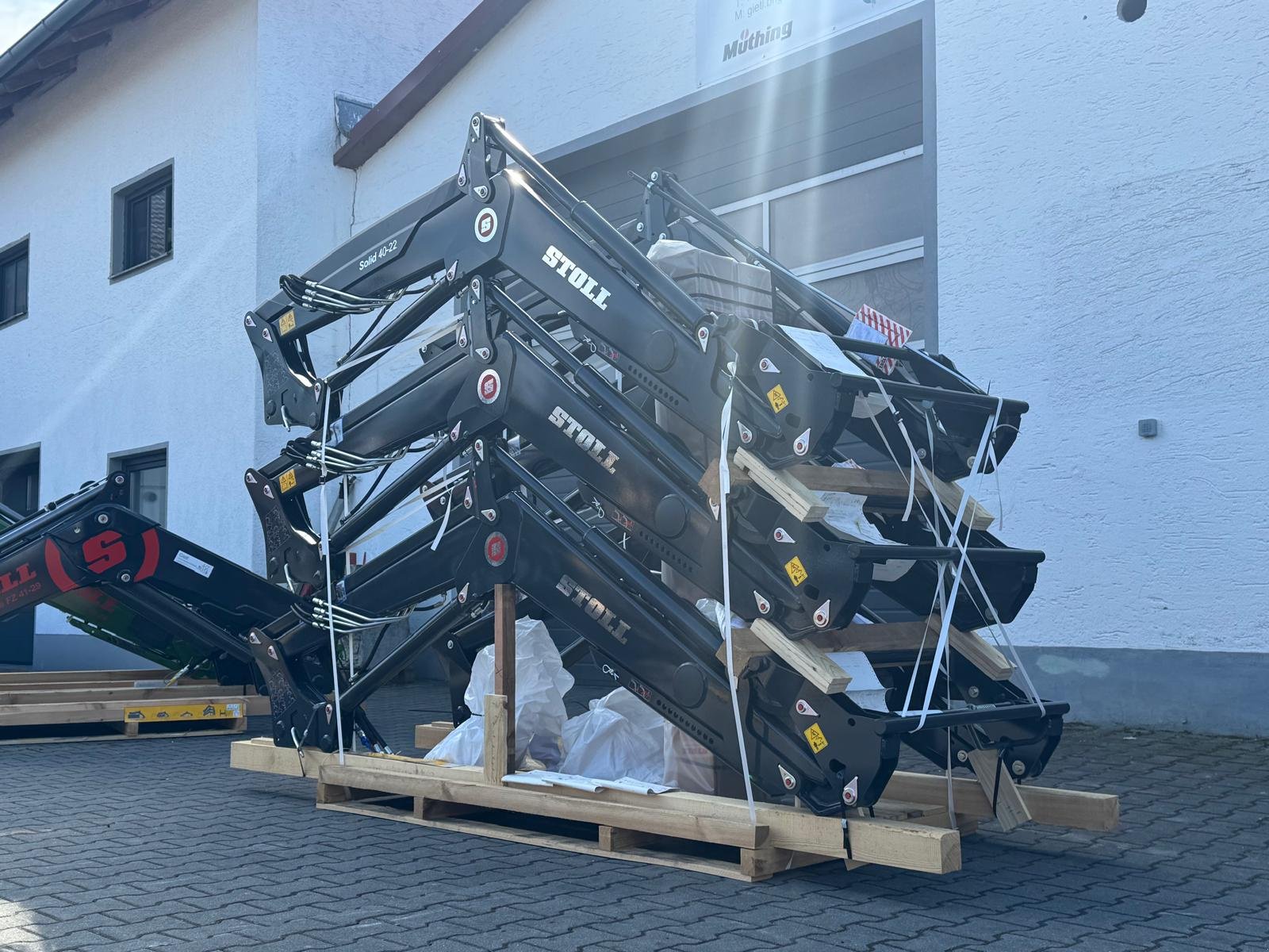 Frontlader of the type Stoll Solid 40-22 P, Neumaschine in Bogen (Picture 9)