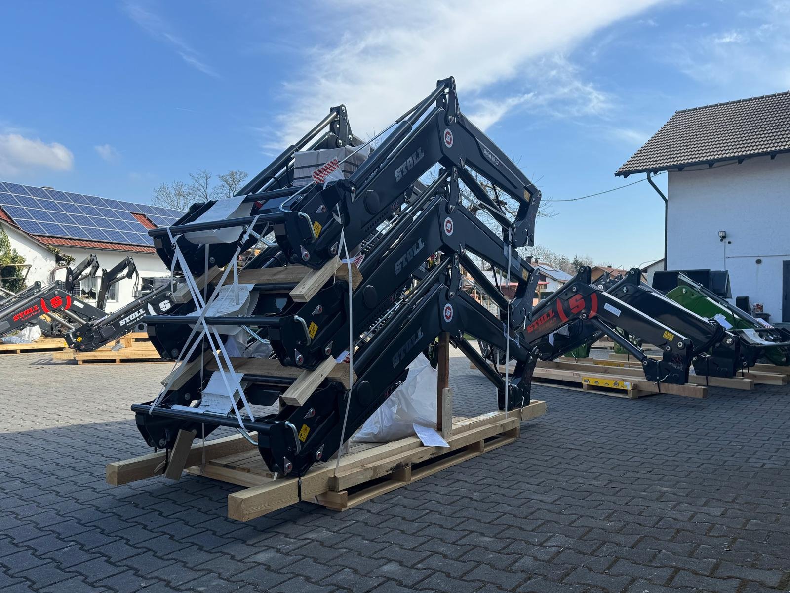 Frontlader of the type Stoll Solid 40-22 P, Neumaschine in Bogen (Picture 10)