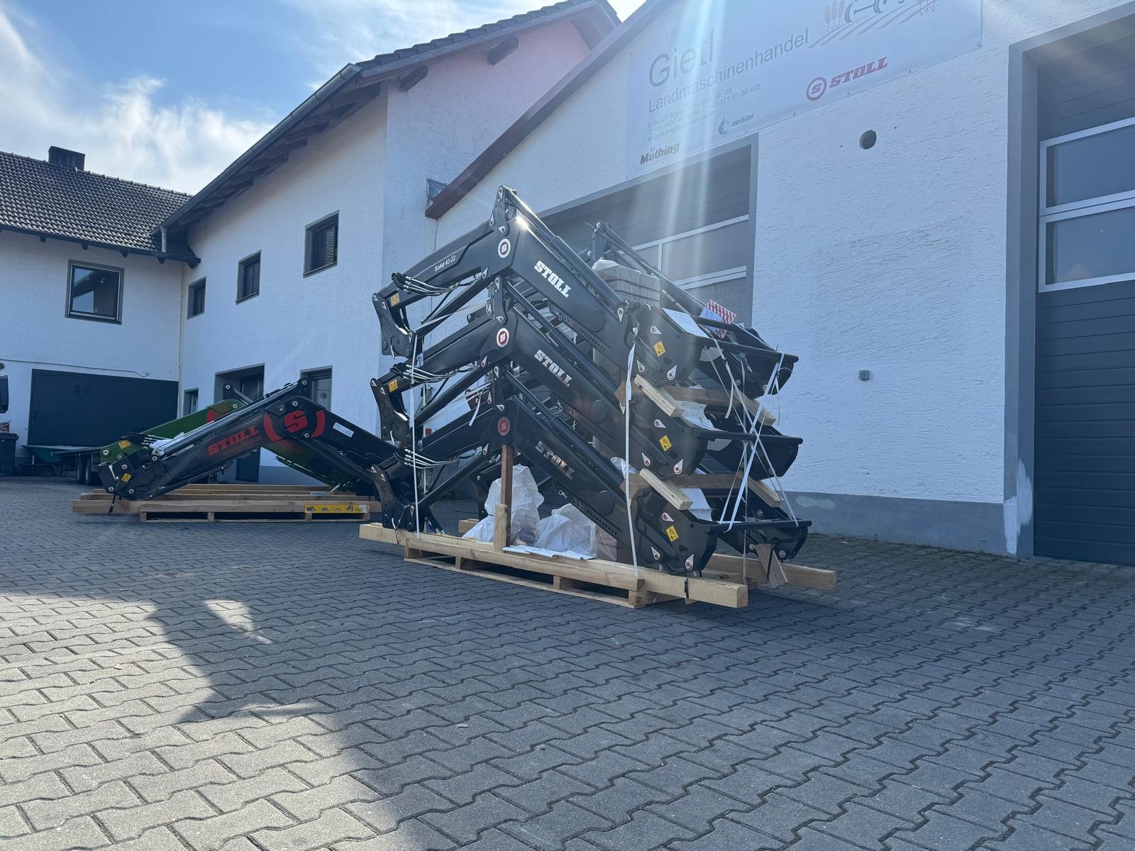 Frontlader tip Stoll Solid 40-22 P, Neumaschine in Bogen (Poză 1)