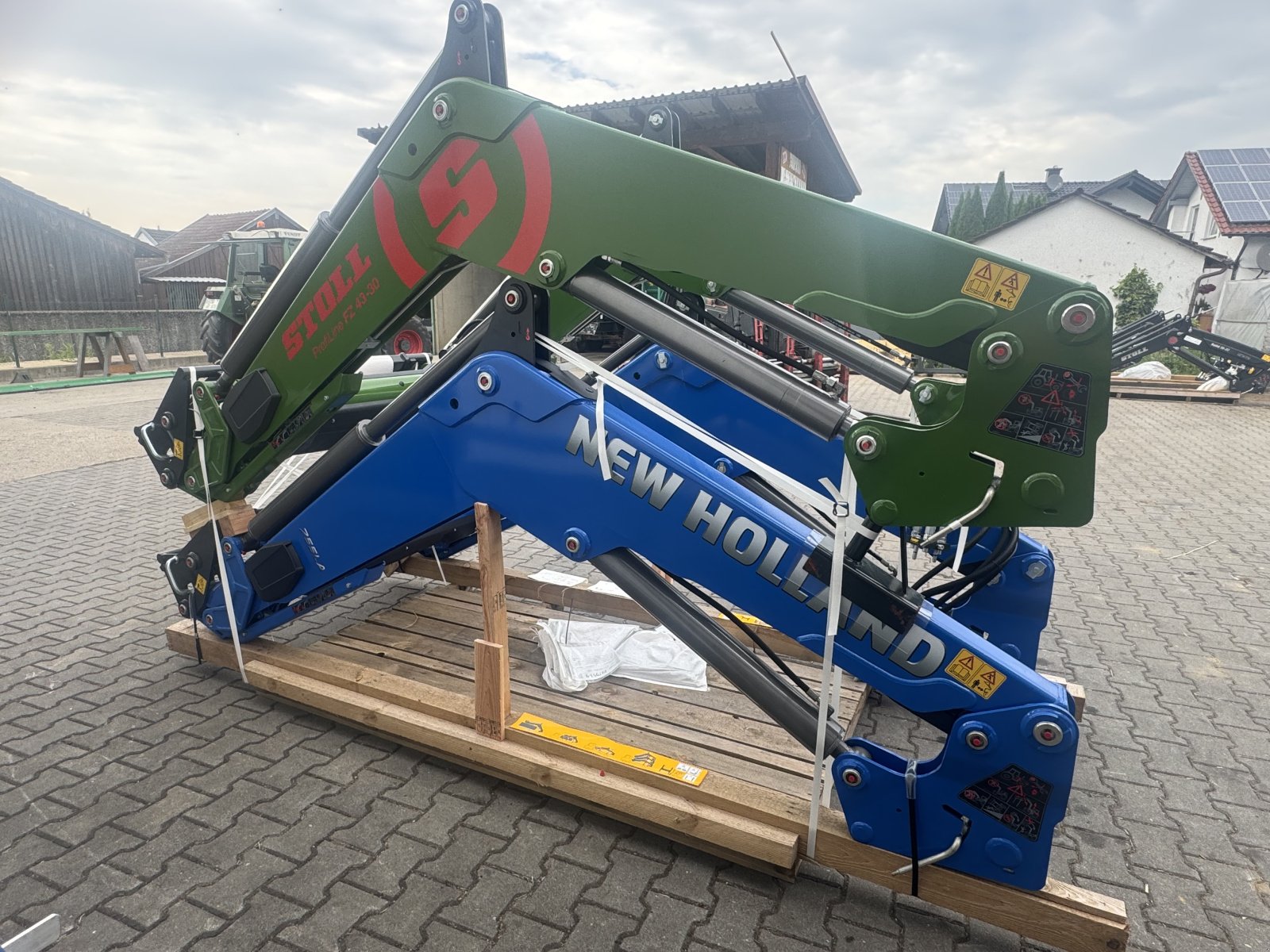 Frontlader des Typs Stoll Sonderpreis da Falschlieferung Profiline FZ 43-34.1, Neumaschine in Bogen (Bild 6)